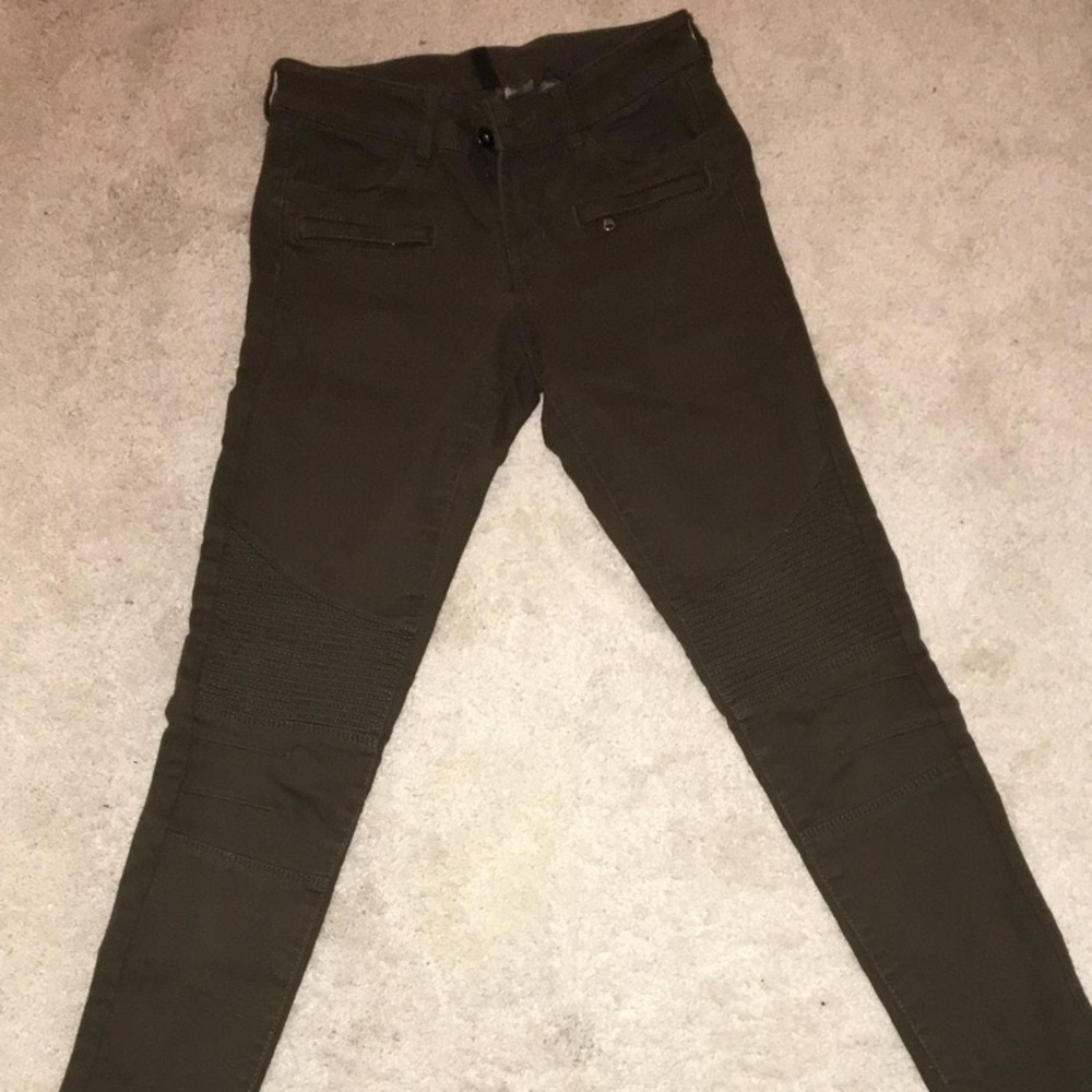 Green jeggings